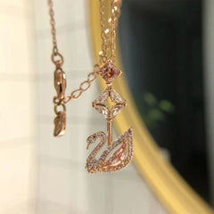 2024 fashion creative pink swan crystal necklace