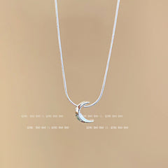 Titanium steel pearl clavicle necklace