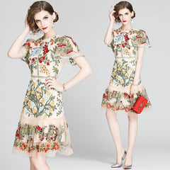Short-sleeved mesh ruffle dress